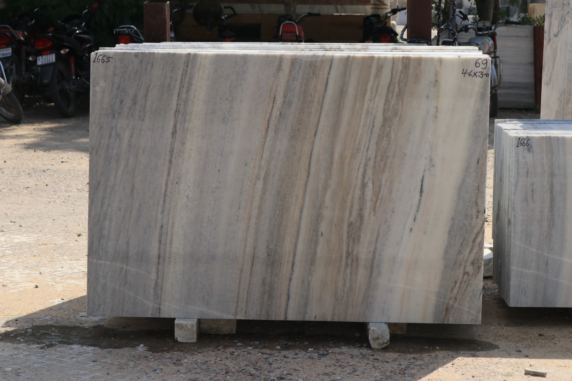 Indian Makrana Brown Marble In Agra